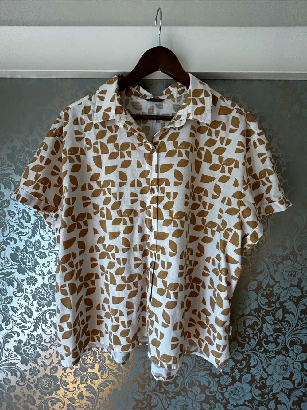 Eddie Bauer Cotton-Blend Short-Sleeve Button-Up Shirt Women’s Size Large